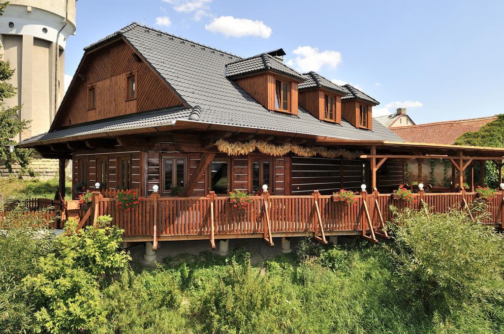Roubenka U Mlyna Hotel Dasice Exterior foto